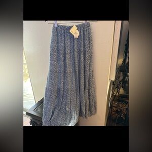 Hollister cottagecore flowy Maxi Skirt nwt pockets